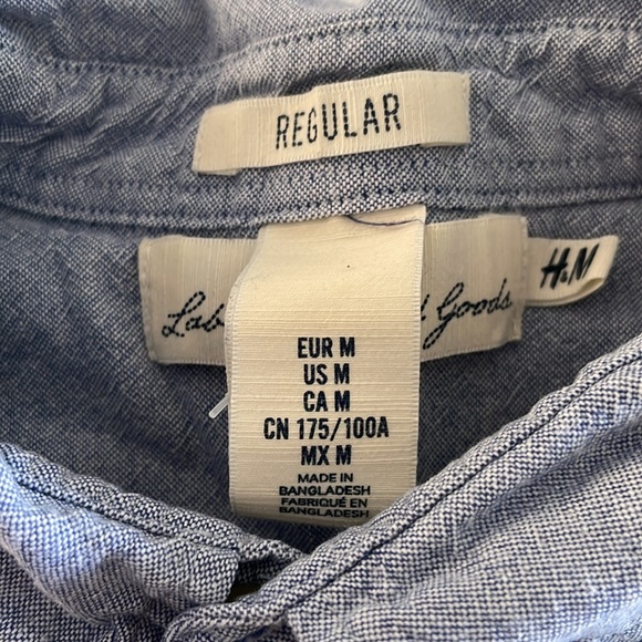 🤍 blue button down - Picture 3 of 4